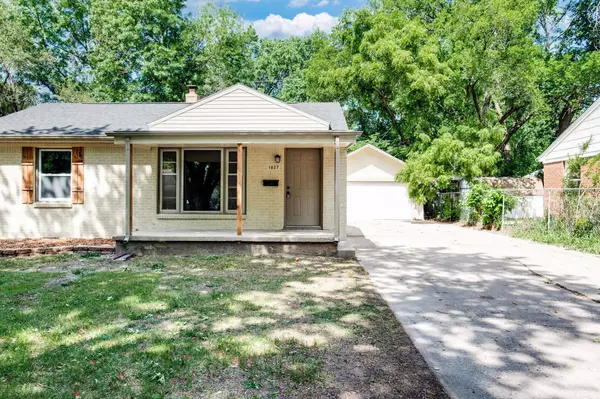 1827 S Battin St, Wichita, KS 67218