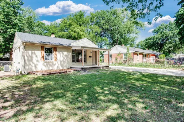 1827 S Battin St, Wichita, KS 67218