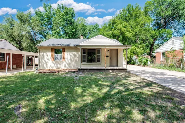 1827 S Battin St, Wichita, KS 67218