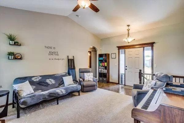 2614 E Kite Ct, Wichita, KS 67219