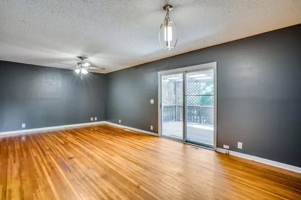 621 S Woodlawn Blvd, Derby, KS 67037