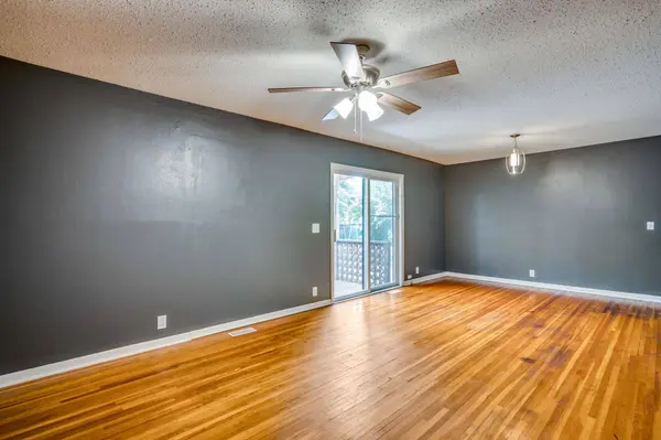 621 S Woodlawn Blvd, Derby, KS 67037