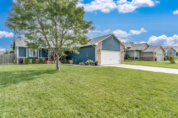 6558 N Upchurch Ct, Park City, KS 67219