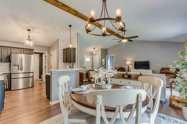 6558 N Upchurch Ct, Park City, KS 67219