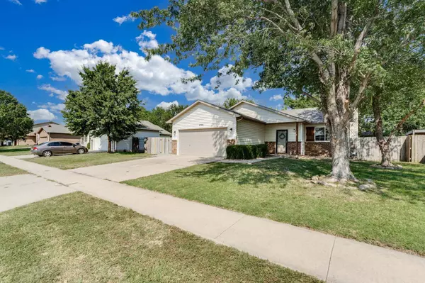 11306 W Jewell St, Wichita, KS 67209