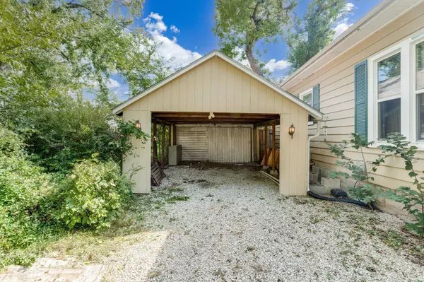 520 Old Main Street, Newton, KS 67114