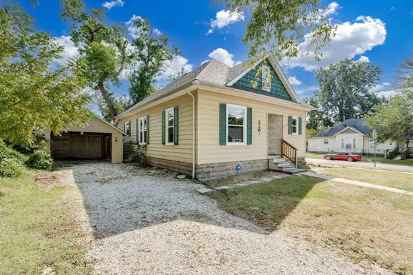 520 Old Main Street, Newton, KS 67114