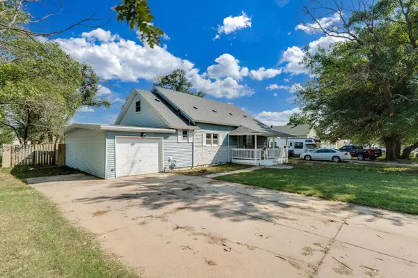 240 State St, El Dorado, KS 67042