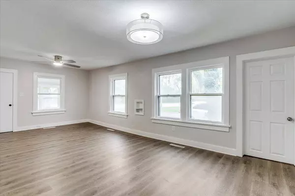 823 S Star St, El Dorado, KS 67042