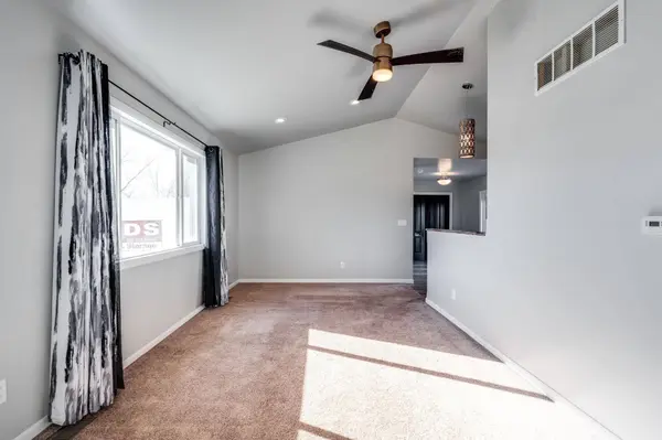 324 W 4th St, Haysville, KS 67060