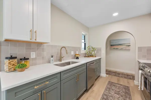 9109 E Barron Rd, Wichita, KS 67207