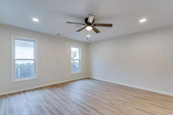 1517 S Greenwood Ave, Wichita, KS 67211