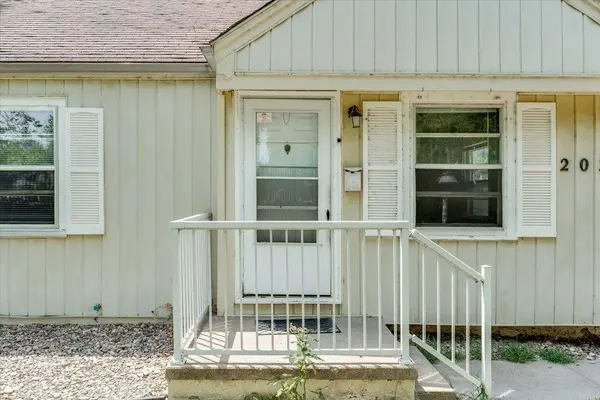 2027 S Gold St, Wichita, KS 67213