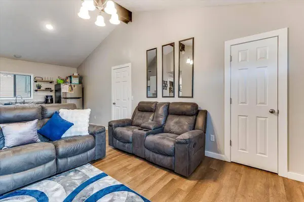 615 N Elder St, Wichita, KS 67212