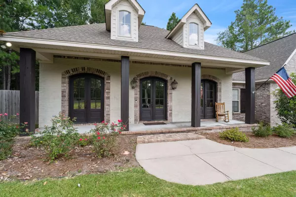 19 E Cadbury, Hattiesburg, MS 39402