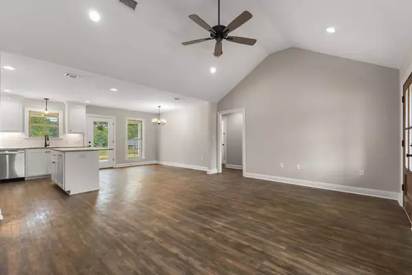 33 Applewood, Hattiesburg, MS 39475