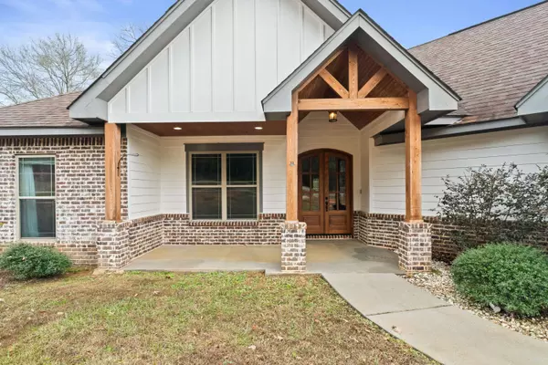 118 Munn Rd., Sumrall, MS 39482