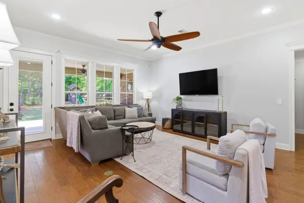 9 E Cadbury Ln., Hattiesburg, MS 39402