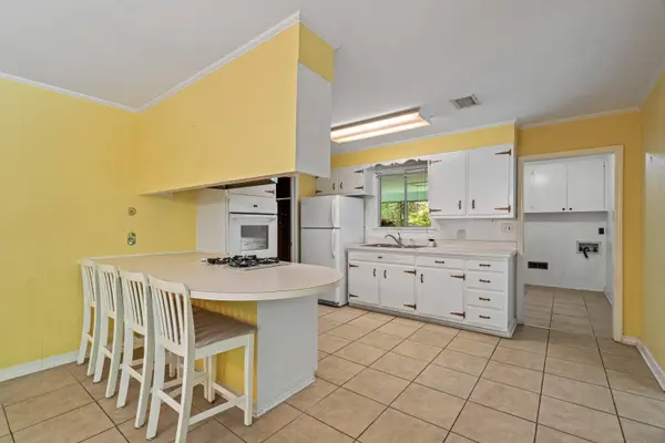 1009 Velma St., Hattiesburg, MS 39402
