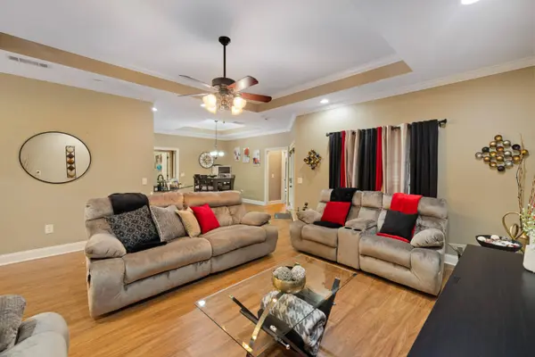 66 Village Dr., Hattiesburg, MS 39402