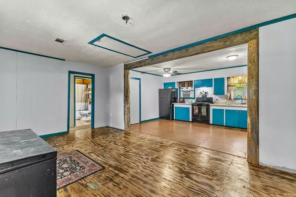 1583 Dry Creek Rd, Magee, MS 39111-5644