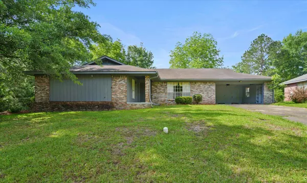 3108 Fernway Dr., Hattiesburg, MS 39401