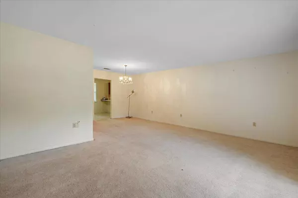 3108 Fernway Dr., Hattiesburg, MS 39401