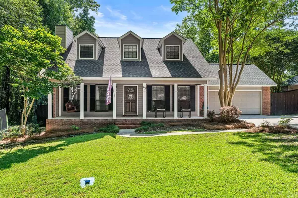 65 Poplar Dr., Hattiesburg, MS 39402