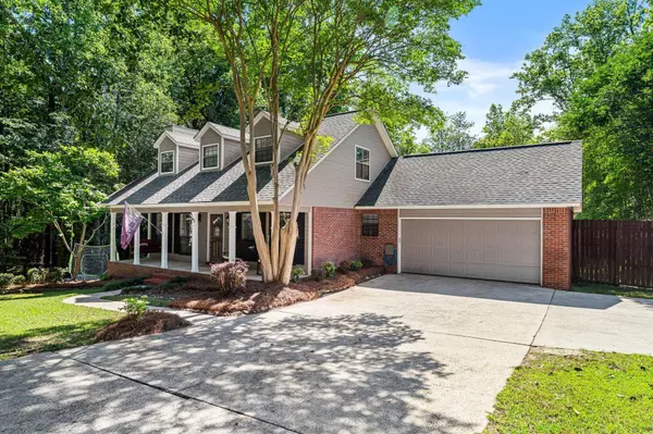 65 Poplar Dr., Hattiesburg, MS 39402