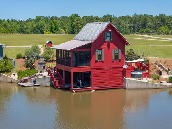 21 Pier PT, Lumberton, MS 39455