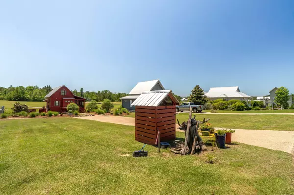 21 Pier PT, Lumberton, MS 39455