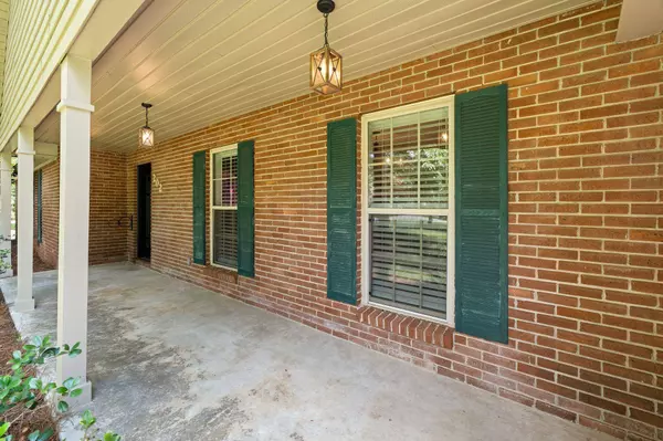 202 Poplar LOOP, Petal, MS 39465
