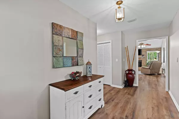 8280 US HWY 98, Sumrall, MS 39482