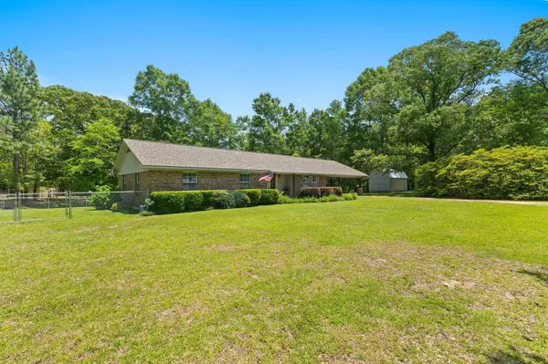 1160 J B Horne Rd., Hattiesburg, MS 39401