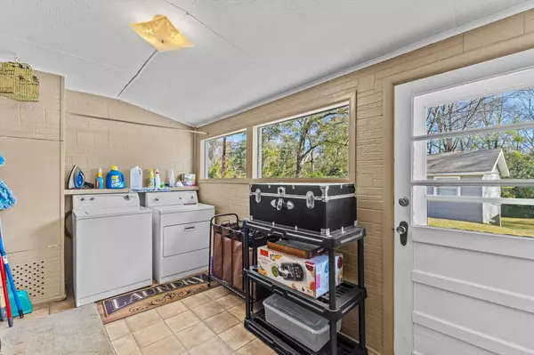 2137 N 5th Ave., Laurel, MS 39440