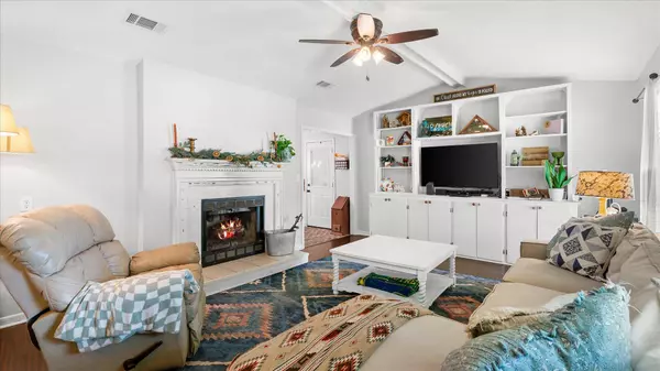 72 Griffith, Hattiesburg, MS 39402