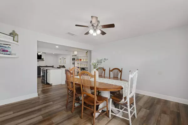 2901 Fairview Dr., Gautier, MS 39553