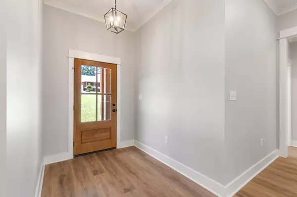31 Pine Meadow LOOP, Hattiesburg, MS 39402