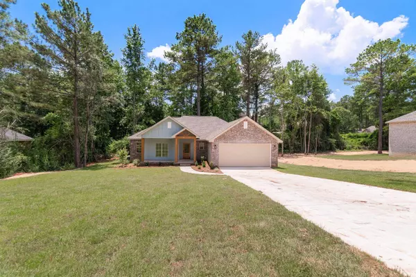 31 Pine Meadow LOOP, Hattiesburg, MS 39402
