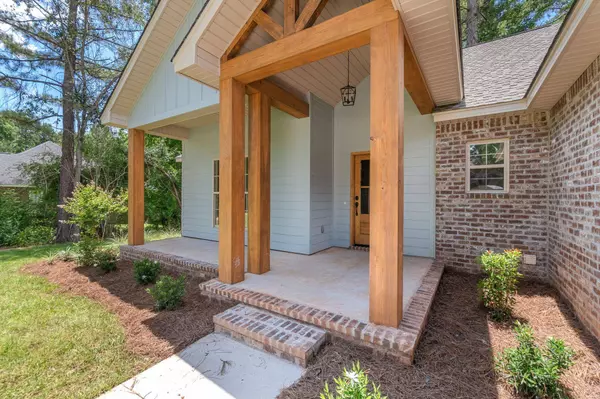 31 Pine Meadow LOOP, Hattiesburg, MS 39402