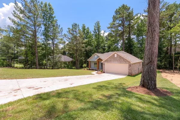 31 Pine Meadow LOOP, Hattiesburg, MS 39402
