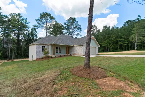 33 Pine Meadow LOOP, Hattiesburg, MS 39402