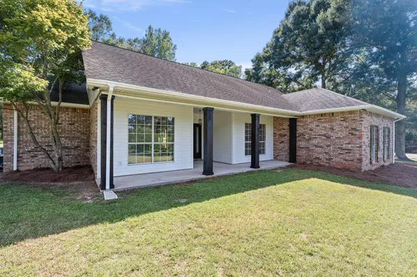 656 Morriston Rd., Petal, MS 39465