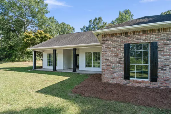 656 Morriston Rd., Petal, MS 39465