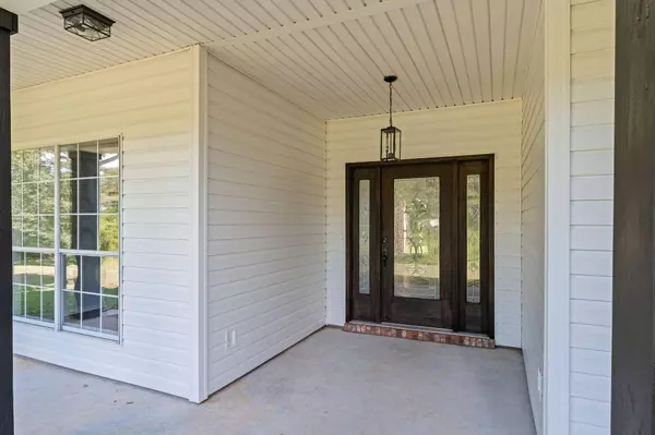 656 Morriston Rd., Petal, MS 39465