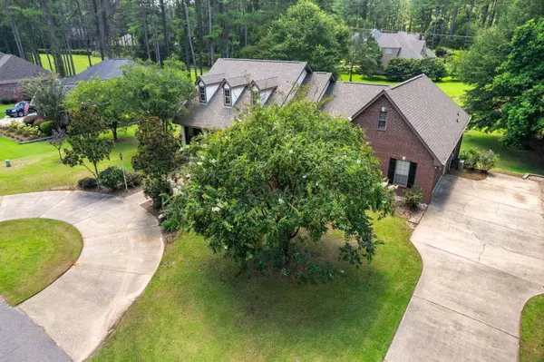 130 Cambrooke, Hattiesburg, MS 39402