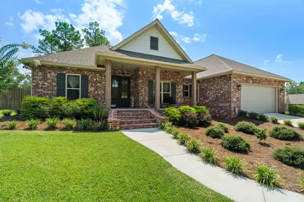 48 Vera Ln., Hattiesburg, MS 39401