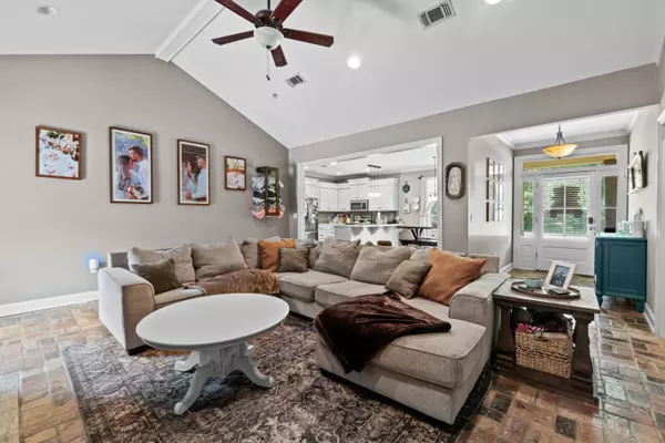 15 Pleasant, Sumrall, MS 39482