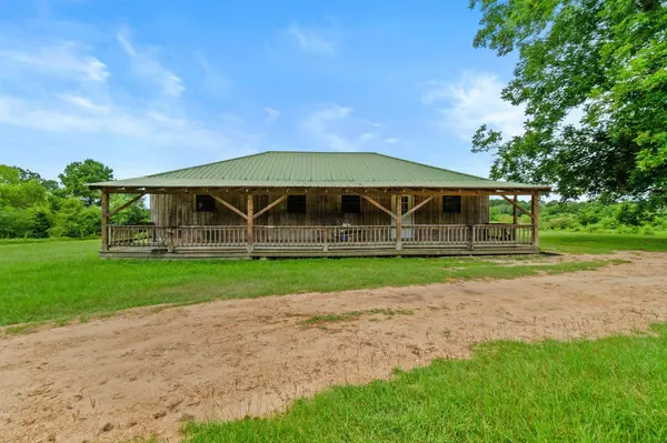 85 Newman Camp Rd., Sumrall, MS 39482