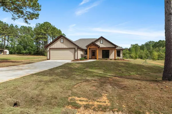 12 Millie Lott Rd., Sumrall, MS 39482